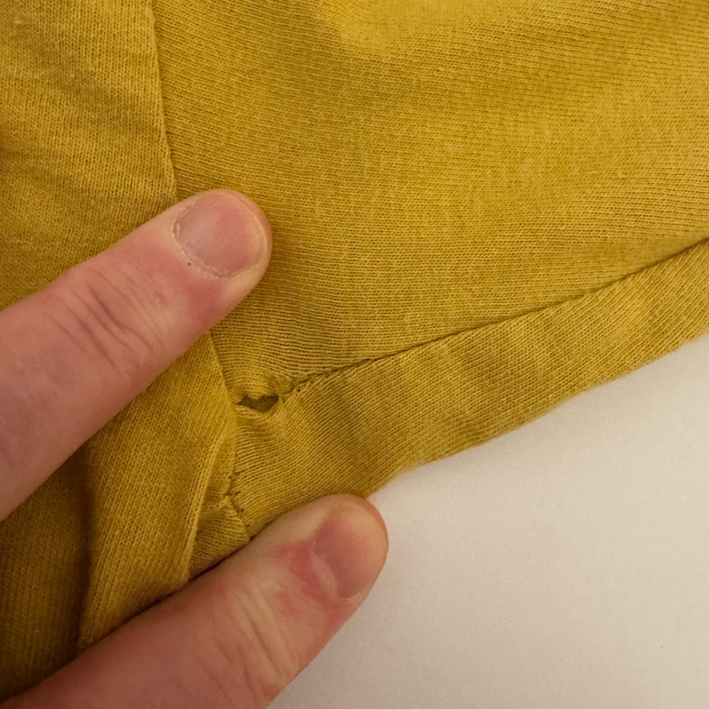 Vintage Willie Nelson "Spirit" long-sleeve T-shirt Size L Mustard Yellow Country - Picture 9 of 9